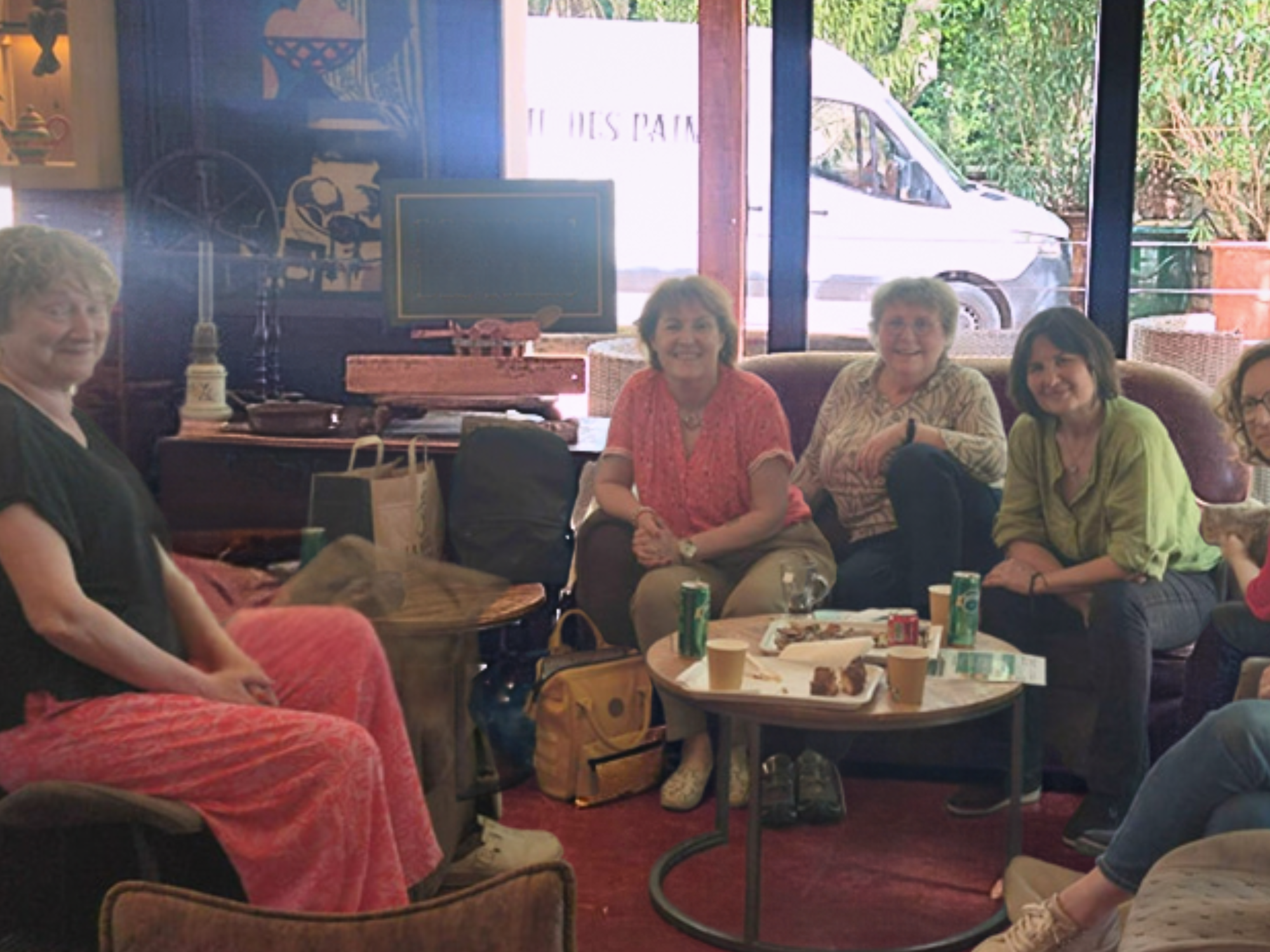 Participants réunis lors d’un Café Papote